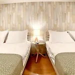 Comptoir room 403